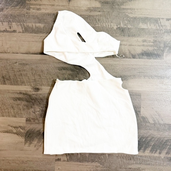 MOTHER OF ALL Swan Mini Dress in White $495 Revolve Cutout Mini Dress size XL - Picture 9 of 14